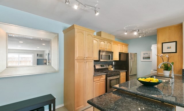 Kitchen - 3640 Cardiff Ave Unit 107