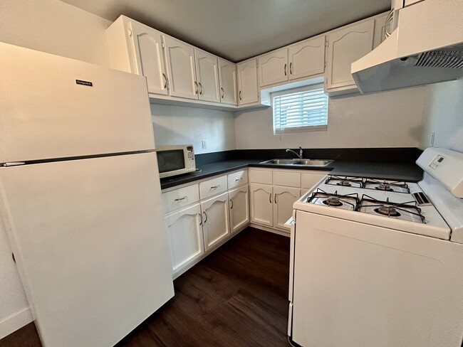 Photo - 1427 Hoover Ave