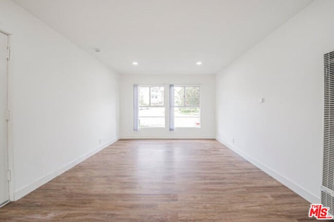 Photo - 3370 W 83rd St