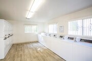Laundry - La Cuesta
