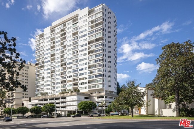 Building Photo - 10501 Wilshire Blvd Unit 2209