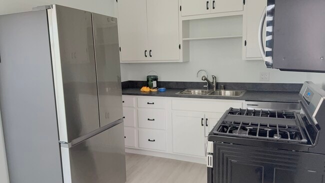 Kitchen Area - 3922 Monroe Ave Unit 3922 Monroe
