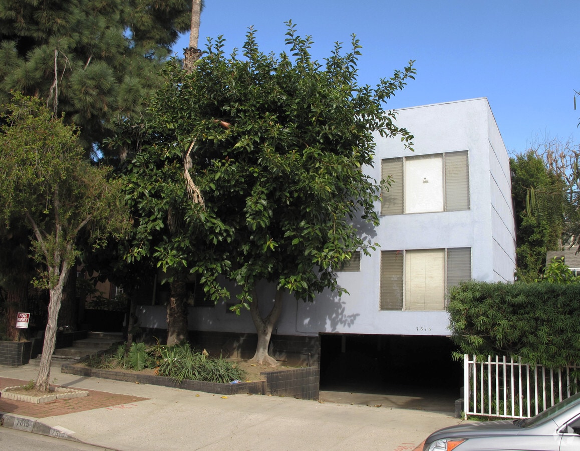 Primary Photo - 7615 Norton Ave