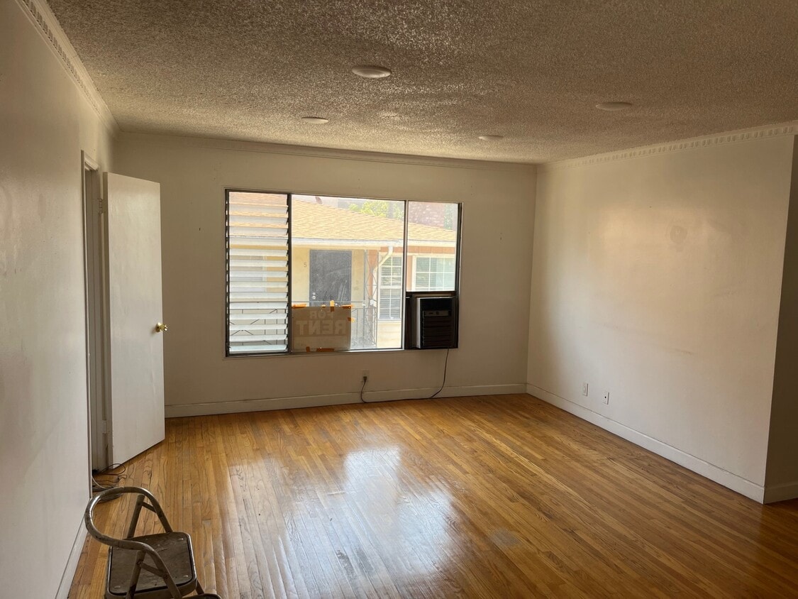 Floor Plan - 2 bed 1 bath