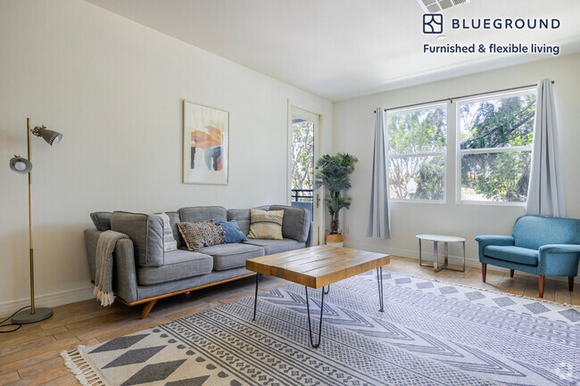 Building Photo - 7100 Playa Vista Dr Rental