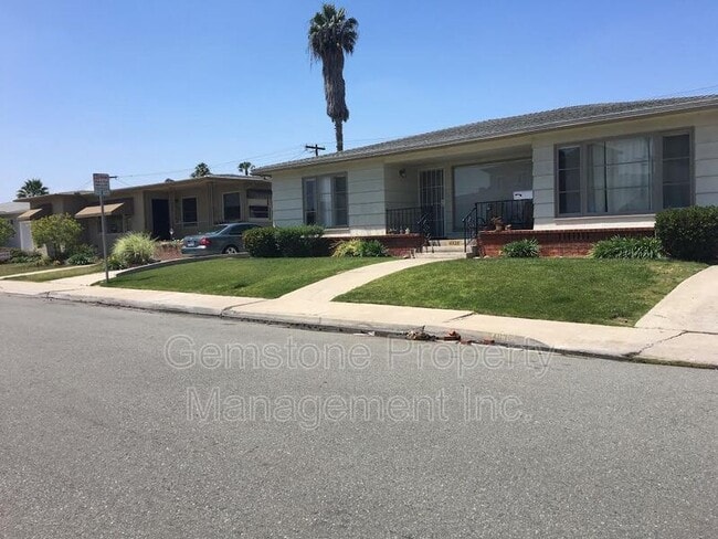 Building Photo - 4938 Art St