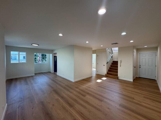 Photo - 3.0 bedroom in Glendale California 91203 Unit 1