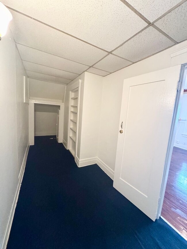 Photo - Spacious Unit Unit Apt 01