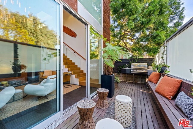 Photo - 1220 Cabrillo Ave