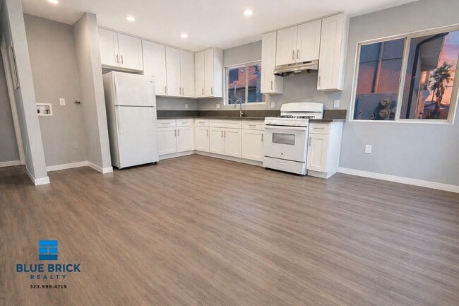 Building Photo - 1242 W 93rd St Unit 1242 1/4