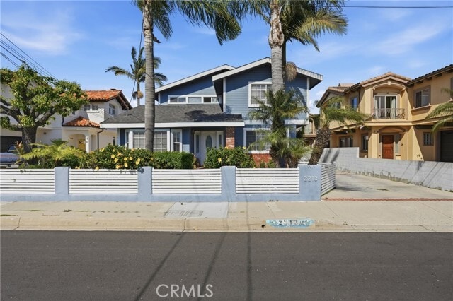 Photo - 2213 Dufour Ave