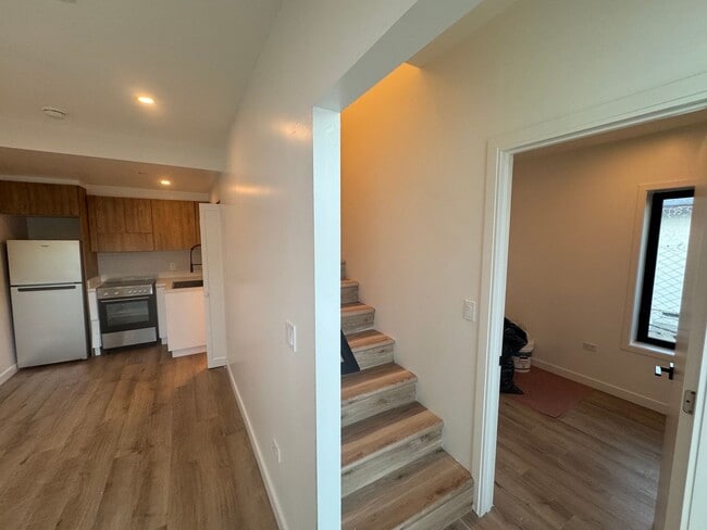 BRAND NEW CONSTRUCTION!! BE THE FIRST TO M... - BRAND NEW CONSTRUCTION!! BE THE FIRST TO M... Apartment Unit 1
