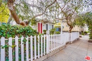 Photo - 118 Strand St House