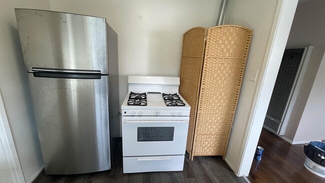 Building Photo - 2441 Silver Lake Blvd Unit 2441-A