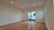 Photo - 917 N Ridgewood Pl