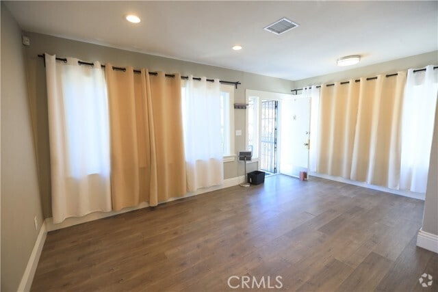 Building Photo - 126 N Saratoga St Rental