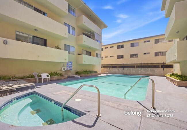 Photo - 5400 Lindley Ave Unit 322