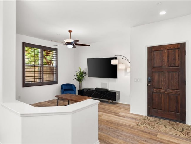 Photo - 121 Alhambra