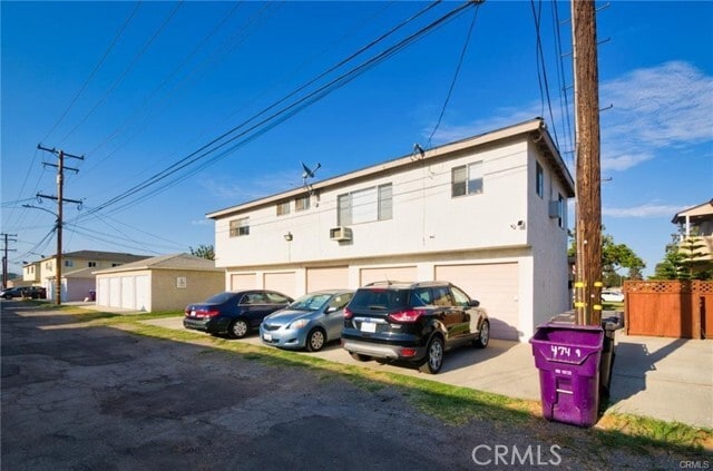 Photo - 4747 Clark Ave