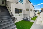 Photo - 317 E 97th St Unit 6