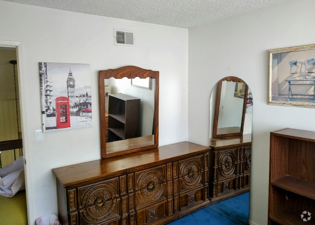 Building Photo - 1 Danberry Cir Rental
