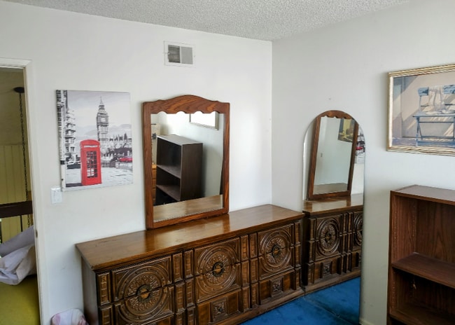 Photo - 1 Danberry Cir House