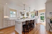 Photo - 807 N Doheny Dr House