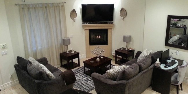 Photo - Tarzana Villas