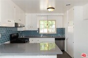 Photo - 11007 Backford St