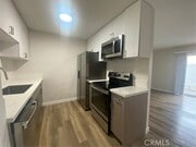 Photo - 404 N Broadway Apartment Unit 2