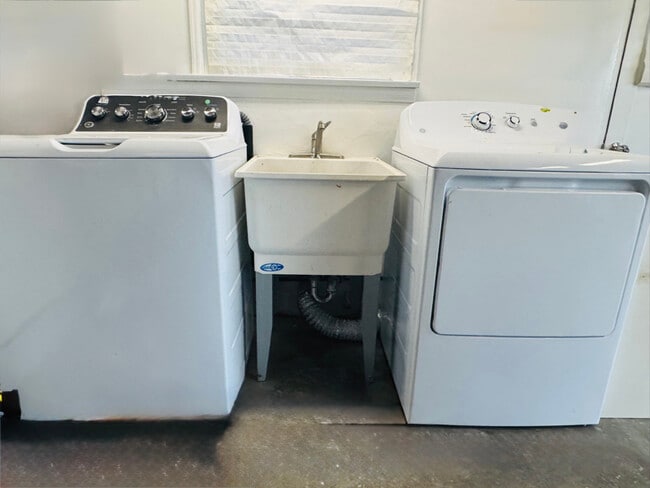 Photo - 10609 Mountain View Ave Unit A