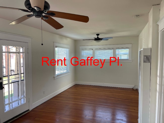 Photo - 827 N Gaffey Pl