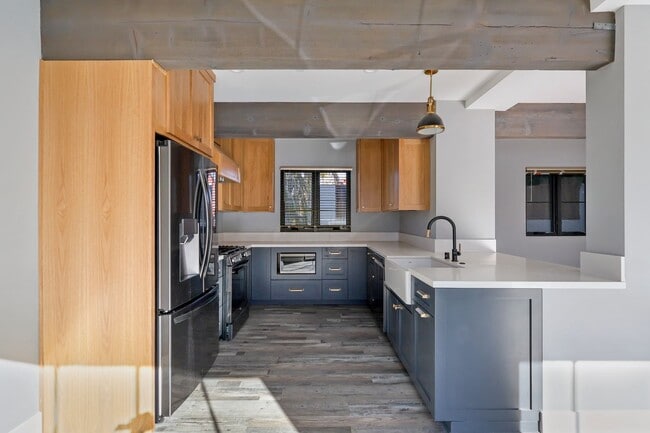 Photo - 2519 Curtis Ave Unit C