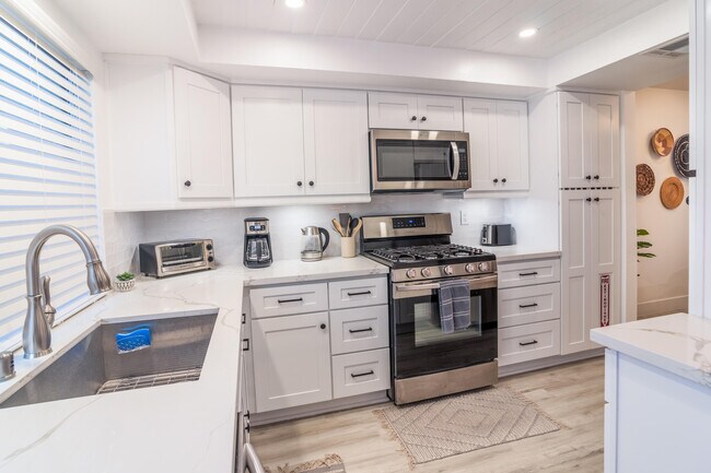 Photo - 2415 Los Patos Dr