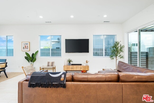 Photo - 1605 Candela Ct