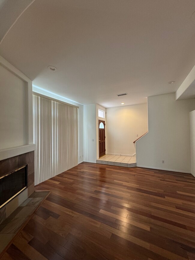 Photo - 5242 Vesper Ave
