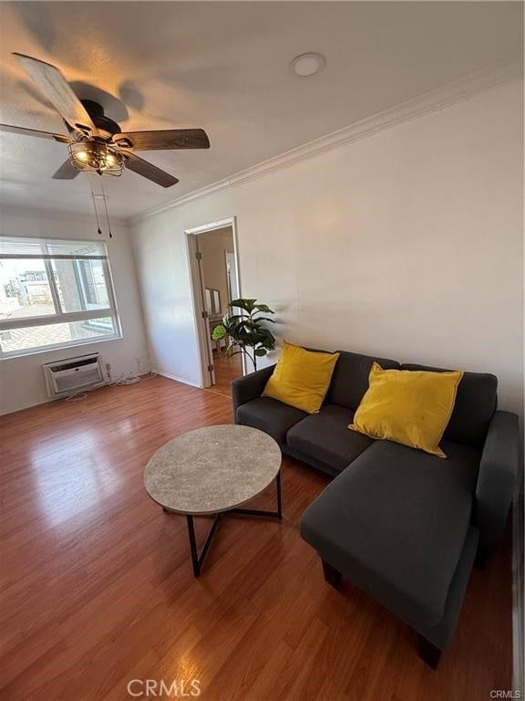 Building Photo - 10900 Blix St Unit 14