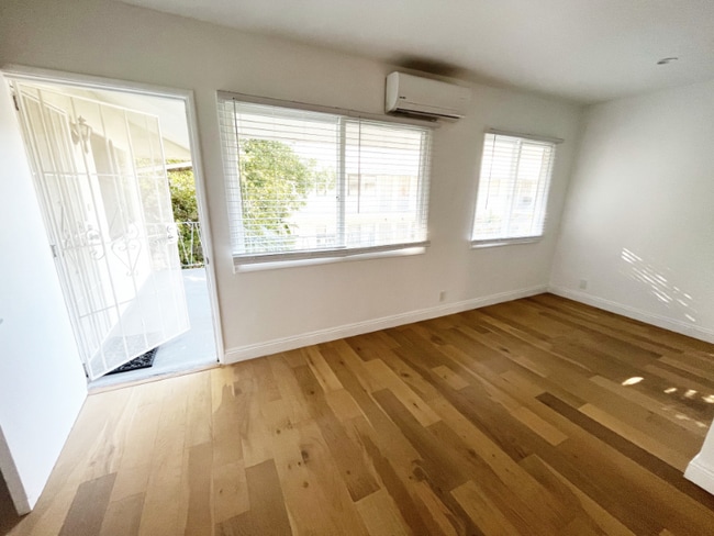 Photo - 1521 12th St Unit 6