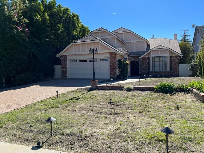 Building Photo - HUGE Encino House with Pool/Jacuzzi, 2 Car Garage and Lots of Space!