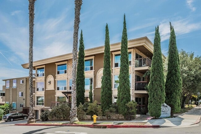 Building Photo - 2955 McCall St Unit 301