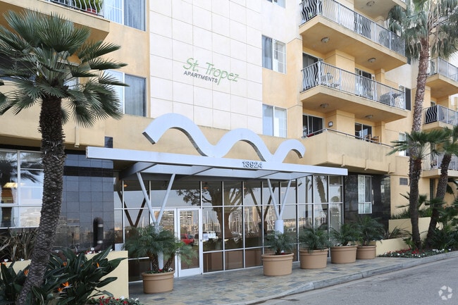 Photo - Riviera Collection