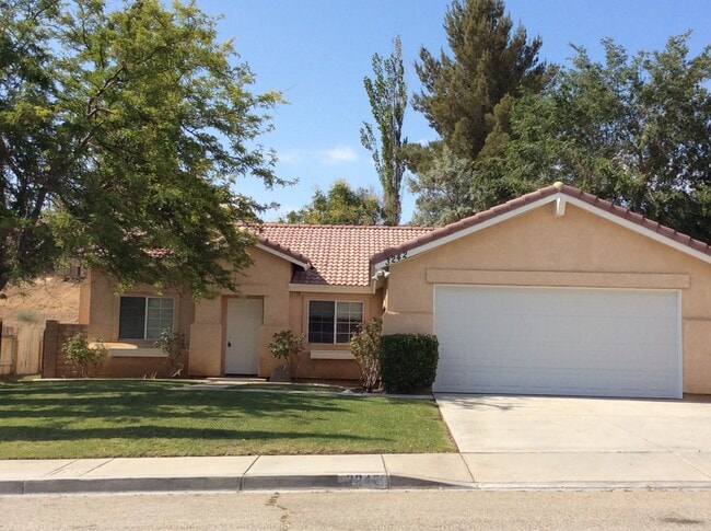 Building Photo - 3242 Shale Rd