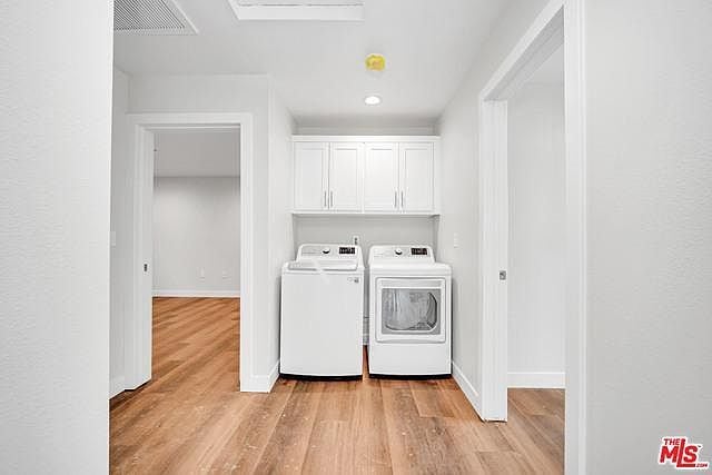 Photo - 14711 Saticoy St