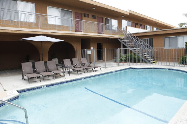 Photo - 11920 Chandler Blvd Unit 212