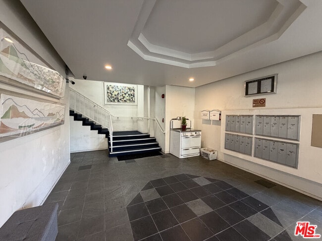 Photo - 326 S Manhattan Pl Unit 205