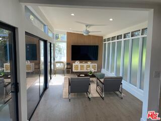 Building Photo - 15434 Mulholland Dr