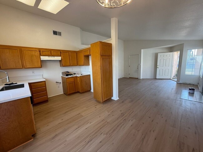 Photo - Victorville- Refurbished 2 Bedrooms 2 Bathrooms, New Laminate Floors