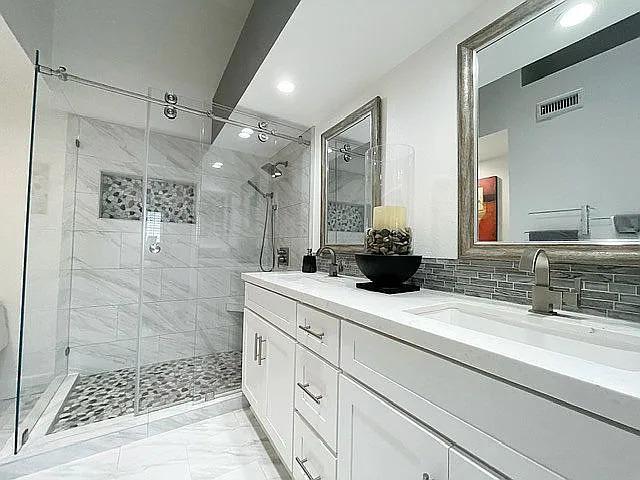Photo - 8131 Racepoint Dr Unit 201