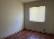 Photo - 4264 S Menlo Ave