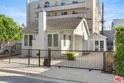 Photo - 3860 Goldwyn Terrace House